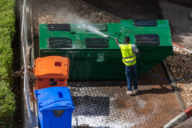 Best Deck Pressure Washing  in Adelino, NM